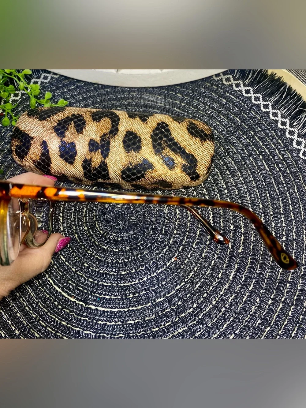 Foster Grant Sofia Vergara Leopard Glasses W/ Case (Selling As Frames Only)